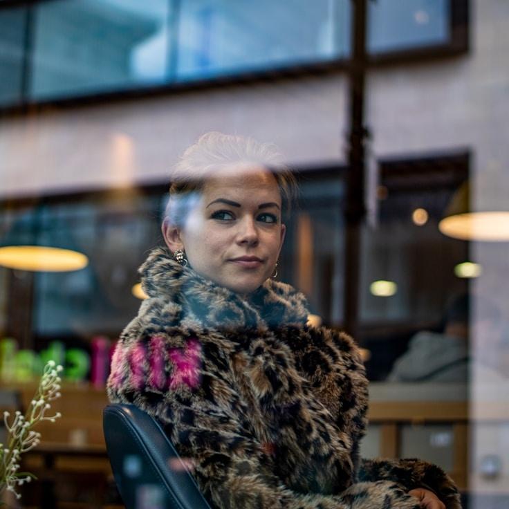 Portrait of Priya Kapoor meditation instructor